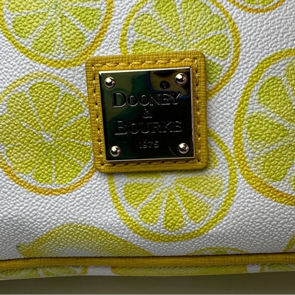 LIKE NEW Dooney & Bourke Citrus Delight Crossbody listing is just for the bag - Picture 5 of 13